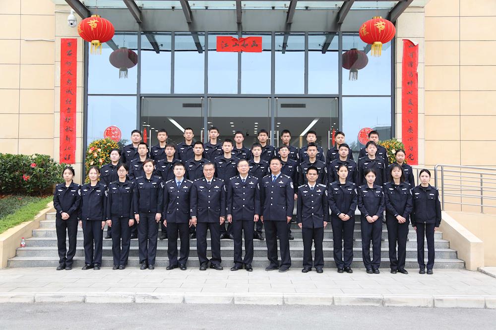 18d24dfd4c124be6bdb8243019ad3a14.jpg 18d24dfd4c124be6bdb8243019ad3a14.jpg