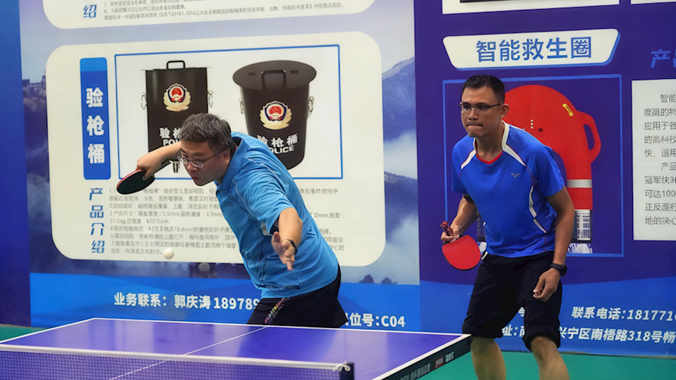 “乒”出警魂风采 赛出团结力量 ——beat365亚洲体育官方网站第六届体育节教职工乒乓球比赛圆满落幕