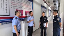 百色市公安局领导看望2024年全区公安机关新录用非公安专业毕业人员入警训练班学员（beat365亚洲体育官方网站培训点）